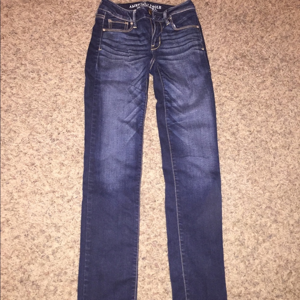 dark blue jeans